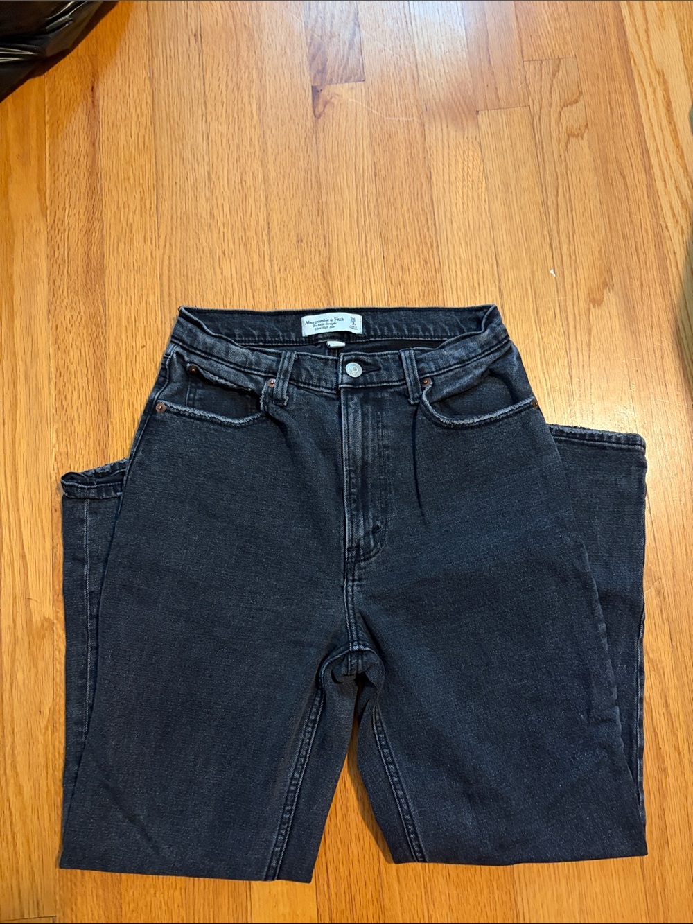 Abercrombie and Fitch curved love jean